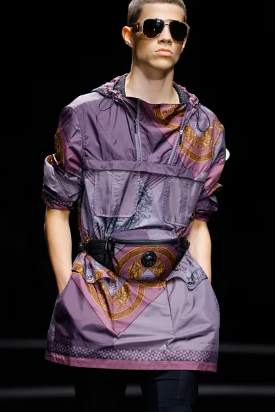 Look 35
